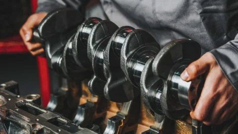 تصویری از یک میل لنگ