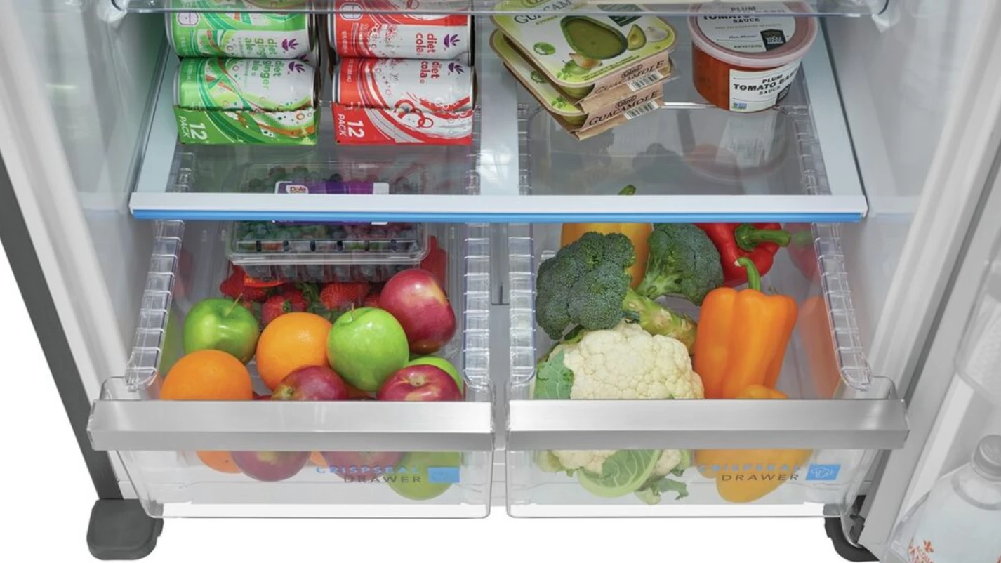 یخچال ساید بای ساید از نمای داخلی 