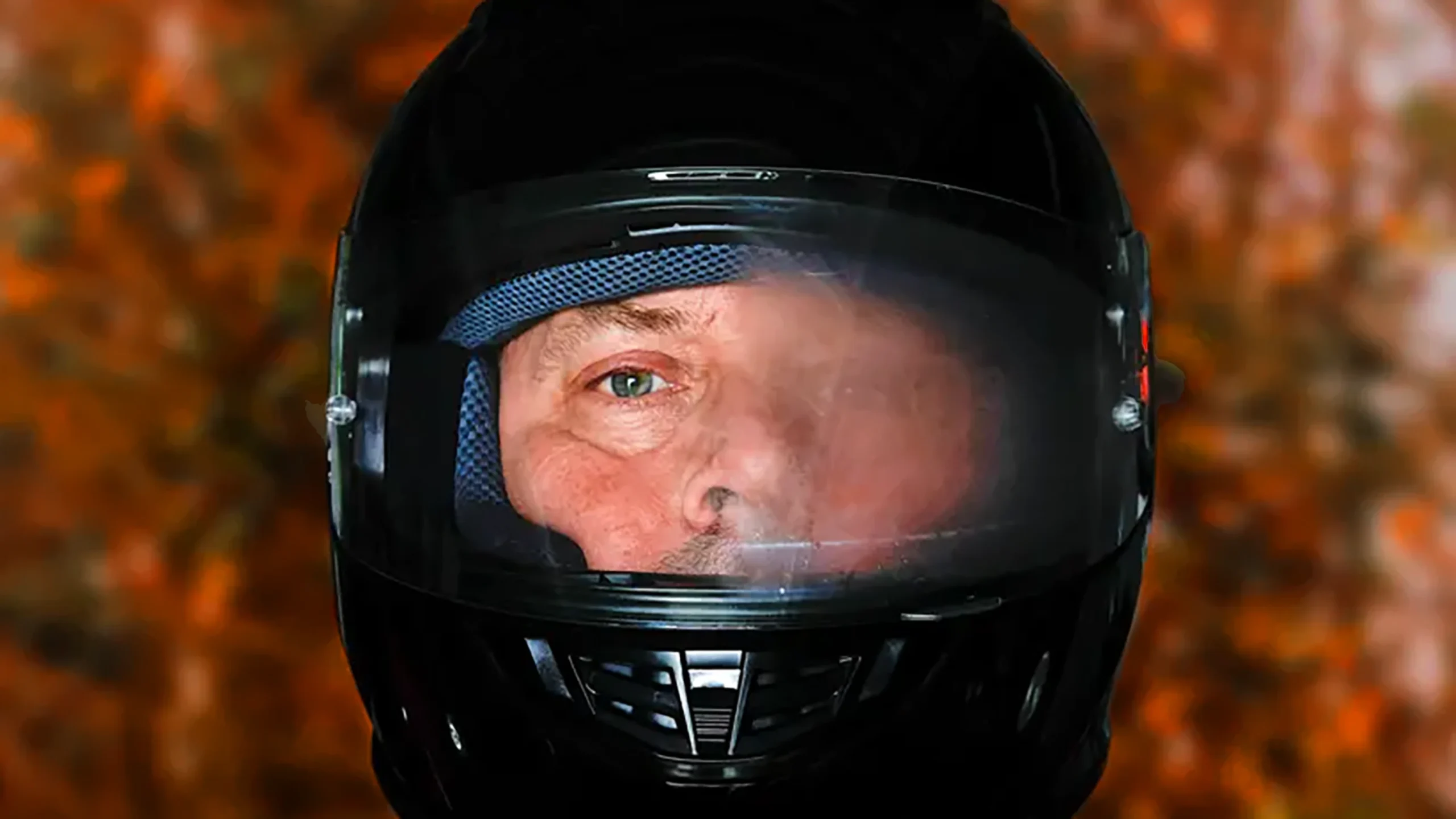 تصویری از بخار داخل کلاه ایمنی 