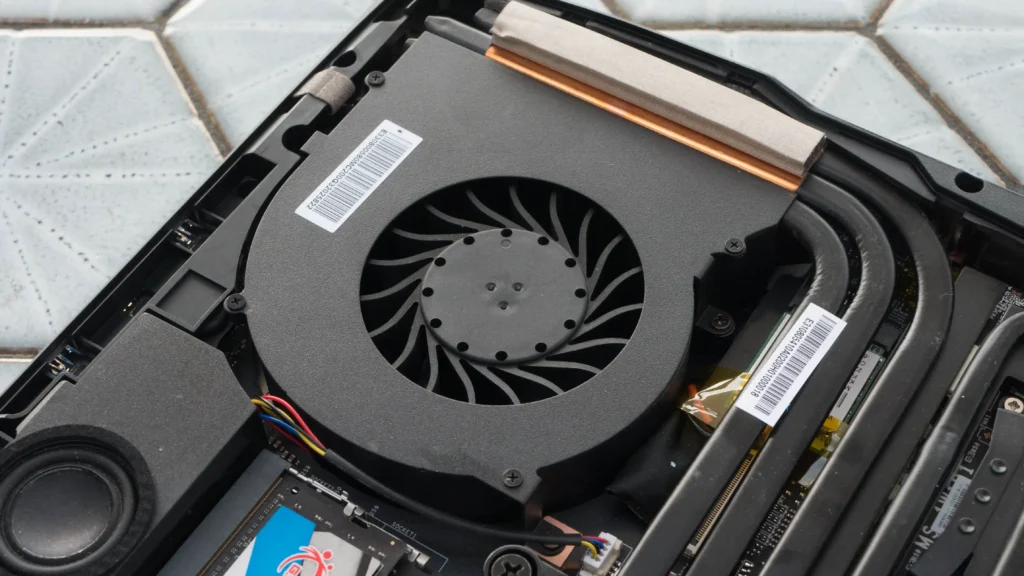 خنک‌کنندگی و طراحی فیزیکی لپ‌تاپ