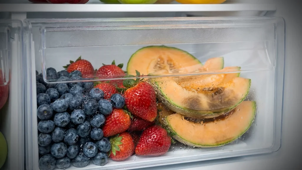 علت خیس شدن میوه در یخچال