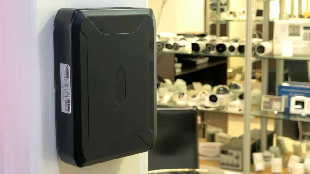 ردیاب آهنربایی (شارژی و قابلحمل)