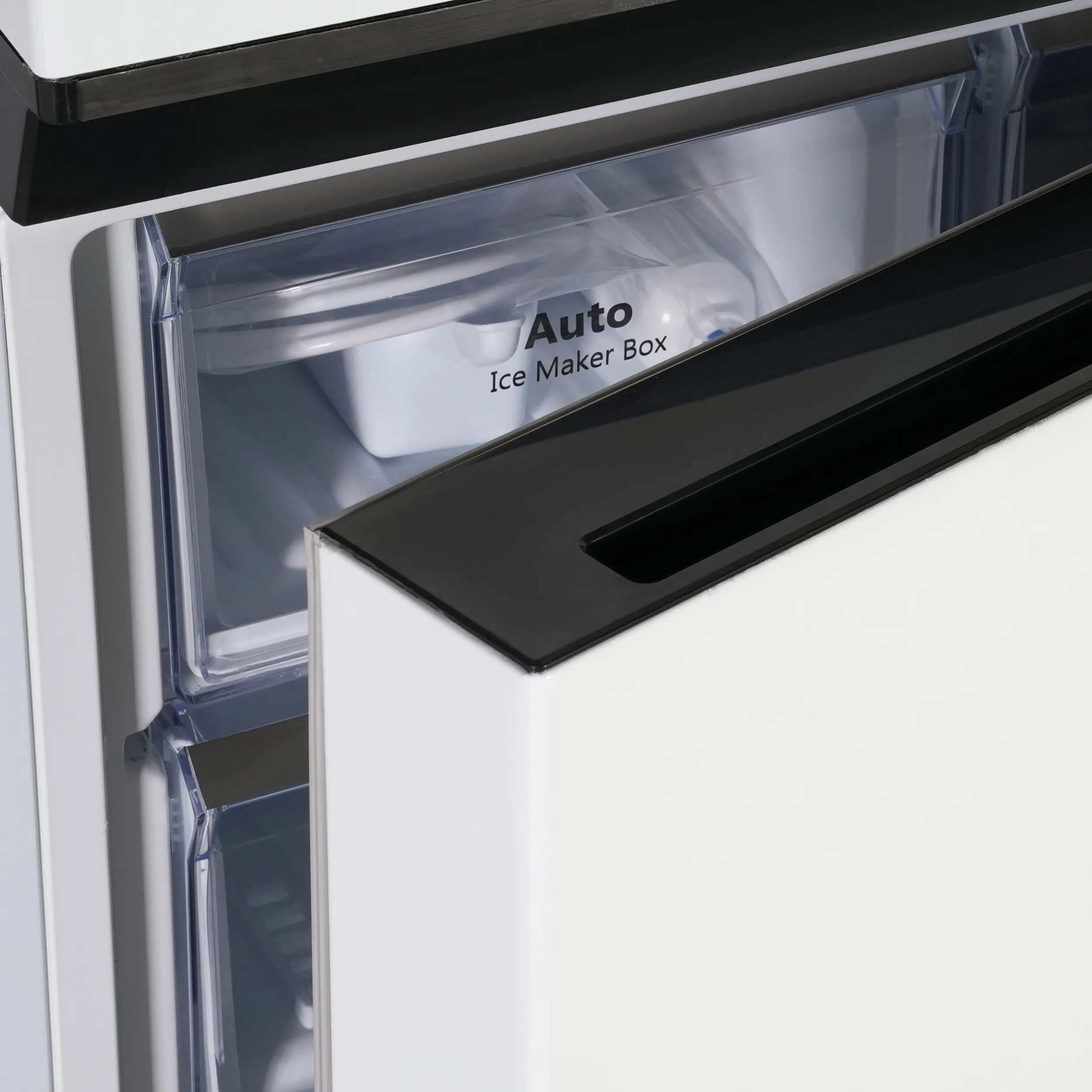 یخچال فریزر رنزو مدل 8420 لومی lumi