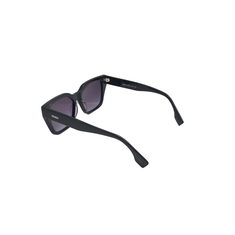 عینک آفتابی Fendi 50085 غیراصل